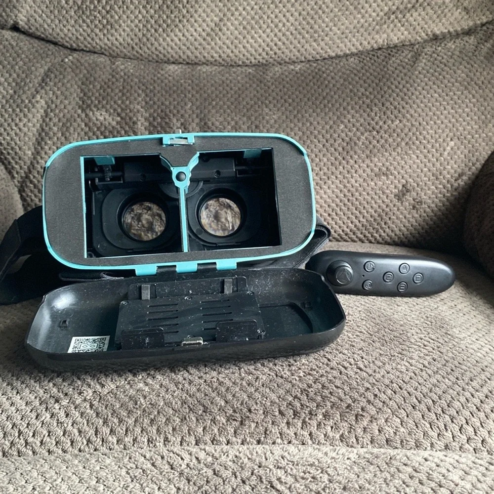 Utopia 360 VR with controller